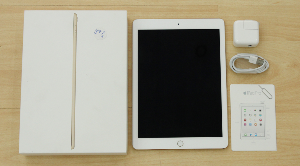 iPad Pro 9.7 inch 32GB Wifi CPO NEW